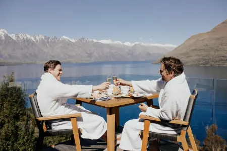 Azur Luxury Lodge