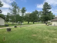 Colonial Bay Motel and Cottages