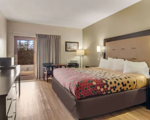 Econo Lodge Cadillac by Choice Hotels in Cadillac