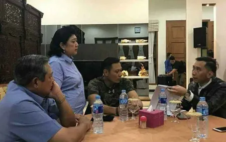 Alloro Boutique Hotel Pacitan Отели в г. Пачитан