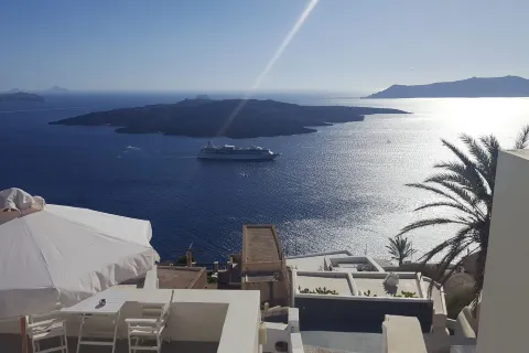 Pantelia Suites