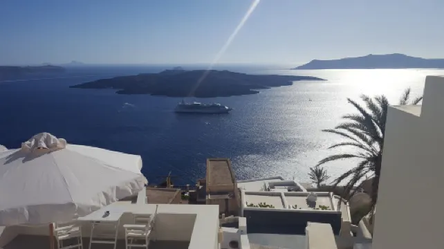 潘特里亞套房酒店