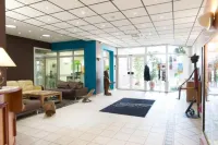 Logis Hôtel de France Restaurant le Lucullus Hotel a Saint-Savin