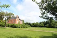 Le Pommenial de la Hérissonnière - Bed and Breakfasts