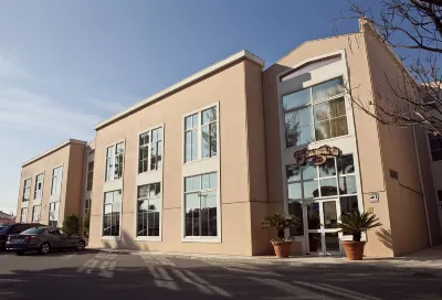 Hospedaria Frangaria Hoteles cerca de Praia de Faro