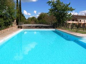 Apartment on the Outskirts of Chianti Between Siena and Arezzo