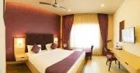 Hotel Riveria by Raj