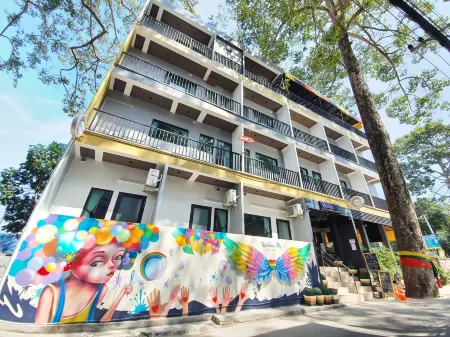 Rainbow Sky Hotel Samet