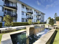 Lodestar Waterside Apartments Hotels in Applecross
