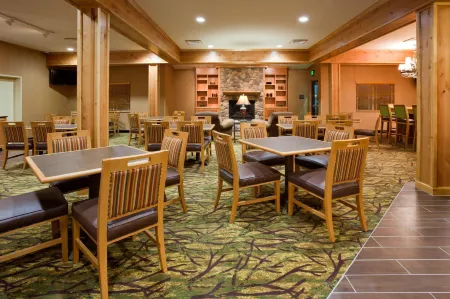 Hawthorn Extended Stay by Wyndham Minot