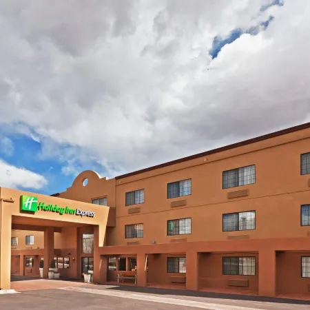 Ramada by Wyndham Santa Fe