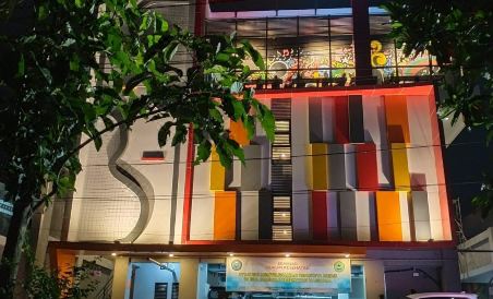 Front One Hotel Tulungagung