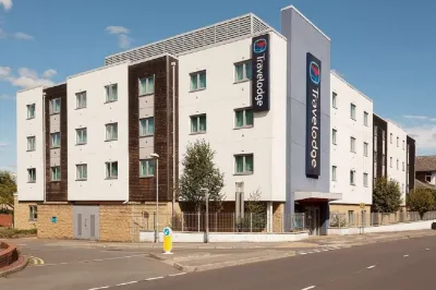 Travelodge Bracknell Hotels near Picket Post Cl