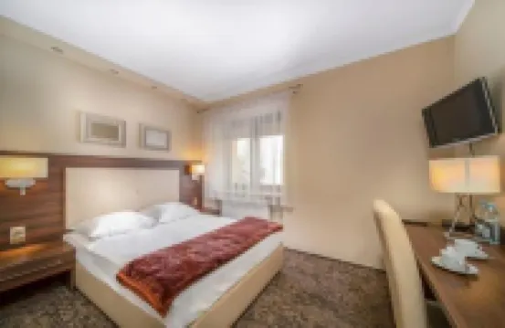 Hotel Promien 酒店