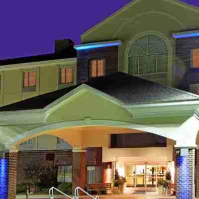 Holiday Inn Express & Suites Richmond-Brandermill-Hull ST. Hotel Exterior