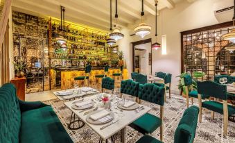 Hotel Capellan de Getsemani - Housity