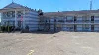 Bay Lake Inn - Frontiersman Motel Hotel a Haileybury
