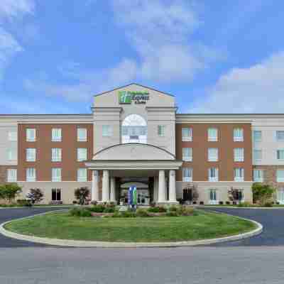 Holiday Inn Express & Suites Terre Haute Hotel Exterior