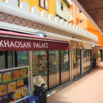 Khaosan Palace Hotel Отели рядом с достопримечательностью «Ват Бангкхуннон»