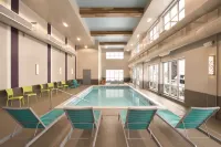 Home2 Suites by Hilton Fort St. John - Pools