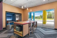 Tru by Hilton Cartersville