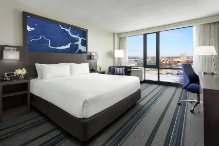 Courtyard by Marriott Boston Cambridge Отели рядом с достопримечательностью «Kendall Square»