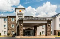 Comfort Inn & Suites - Hannibal Hotels near La Azotea Lounge