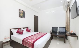 OYO 15601 Bhimas Residency