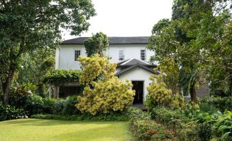 Glenross Living - A Collection of 7 Private Pool Villas and 3 Colonial Suites