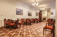 埃爾瑟豪斯飯店