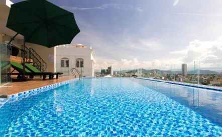 Central Hotel & Spa