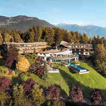 Der Waldhof Hotel Exterior