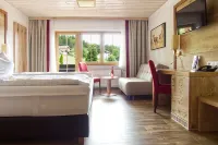GarniHotel Zur Linde - Bayerischer Wald - Inklusiv AktivCard - Kostenloser Parkplatz Hotels in Neukirchen beim Heiligen Blut