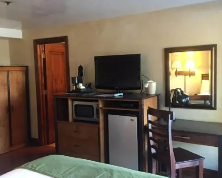 BackCountry Inn Hotels in San Miguel County