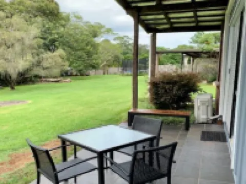 Montville Holiday Apartments Hotels in Montville