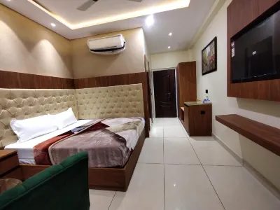 Hotel MG 64 Prime Hotel in zona Lachman Jhoola
