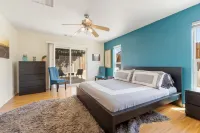 Colorful Cactus - Hot Tub, BBQ and Fire Pit! 4 Bedroom Home by RedAwning Hotels in Joshua Tree