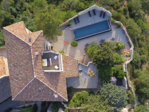 Metafort : Bed and Breakfast Design et Insolite proche du Mont Ventoux, Gordes, Luberon Vaucluse (Provence)