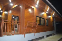 Maewin Terrace Отели в г. Mae Wang