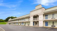 Motel 6 Pulaski, TN - 2-stjärniga