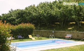 3 Bedrooms Appartement with City View Shared Pool and Enclosed Garden at Avellino