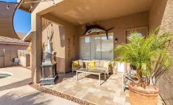 Tiki Time Perfect Pool Home in Chandler! Sleeps 8! by RedAwning