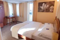 HOTEL und RESTAURANT ARISTO Hotels in der Nähe von Sportcafé AnnyWay in Filderstadt-Plattenhardt