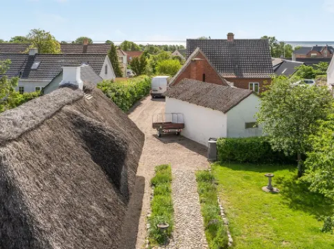 "Faik" - 650m from the Sea