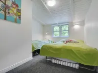 "Gunward" - 1.5km from the Sea Hotels in Saeby