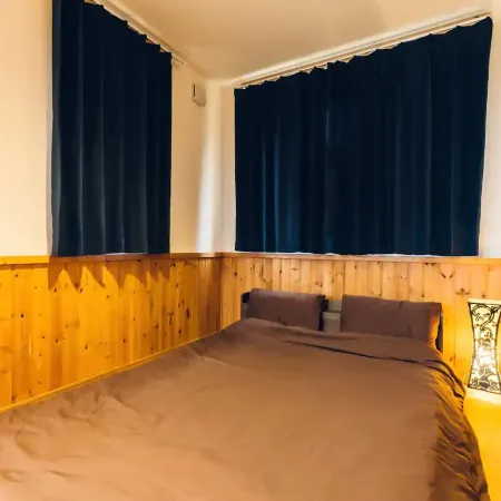 Lake Toya Private Log House