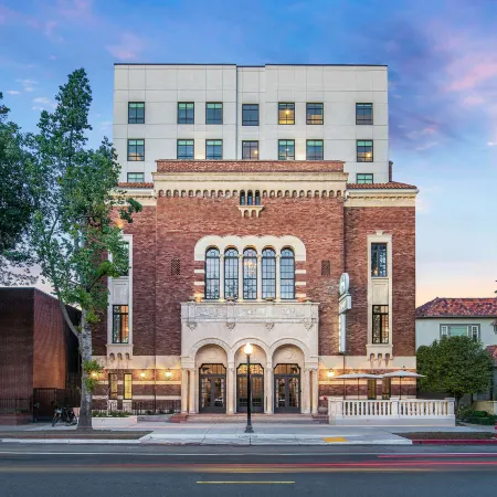 Hyatt House Sacramento/Midtown Отели рядом с достопримечательностью «Парк Мак-Кинли»