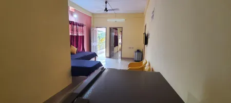 Hi5 Holiday Apartments - Udupi Отели рядом с достопримечательностью «Botany Garden (Botanica)»