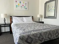 Cooks Endeavour Motor Inn