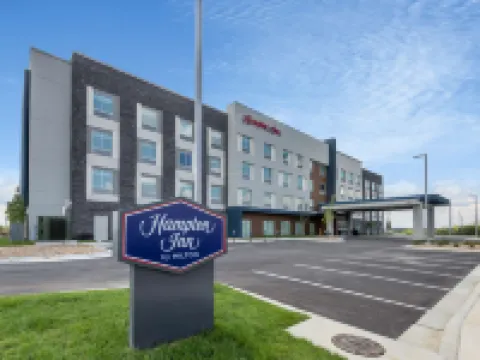 Hampton Inn Kansas City Southeast, Mo หรือ แฮมป์ตัน อินน์ แคนซัส ซิตี้ เซาท์อีสต์, โม โรงแรมใกล้Kansas City Zoo